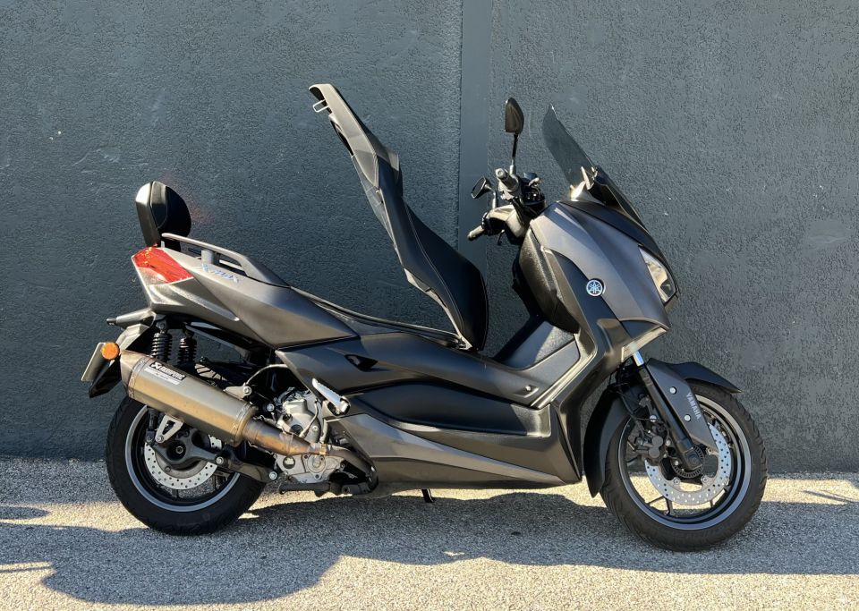YAMAHA XMAX 300 4