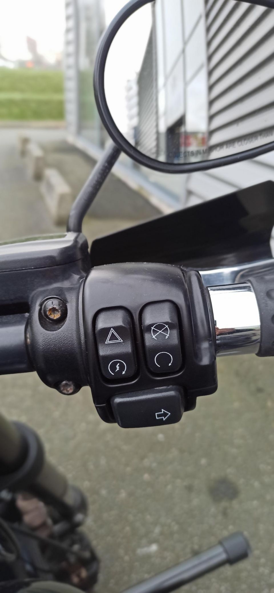 HARLEY-DAVIDSON HARLEY-DAVIDSON LOW RIDER S 1868 4