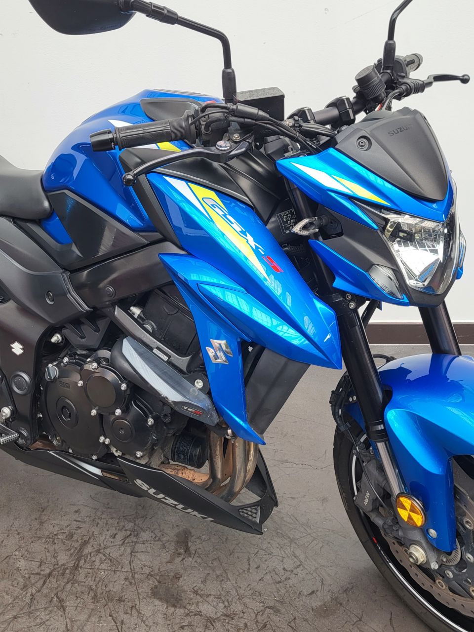 SUZUKI GSX-S 750 4