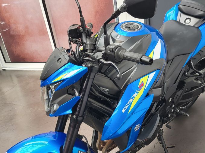 SUZUKI GSX-S 750 4