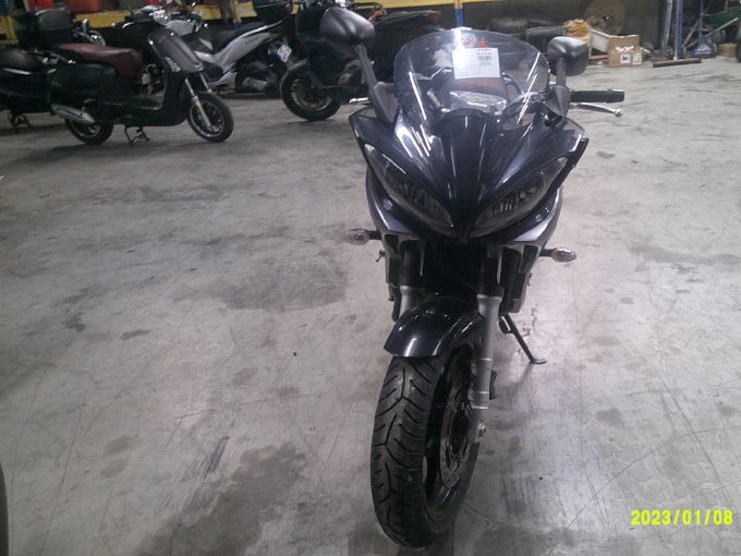 YAMAHA FZ6 600 FAZER 4