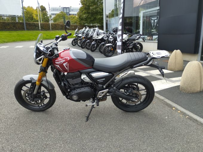 TRIUMPH SPEED 400 4