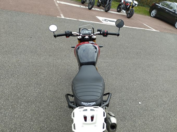 TRIUMPH SPEED 400 4