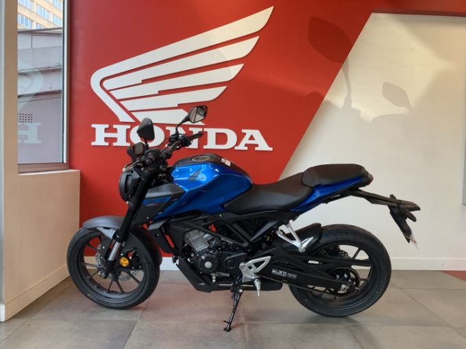 HONDA CB125R 4