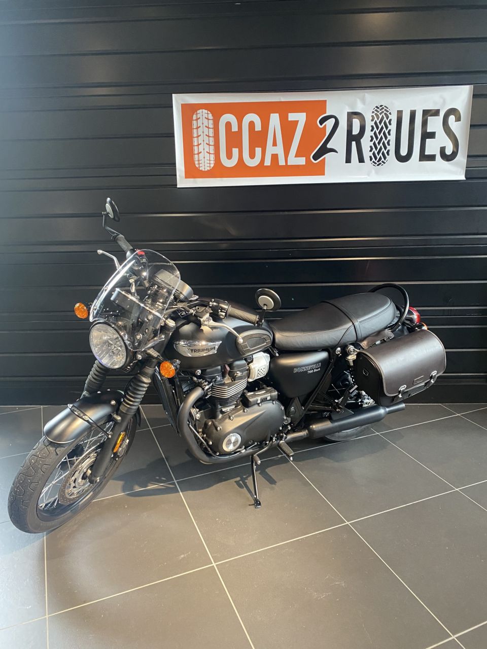 TRIUMPH Bonneville T100 4