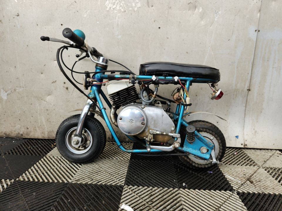 SUZUKI POCKET BIKE 4