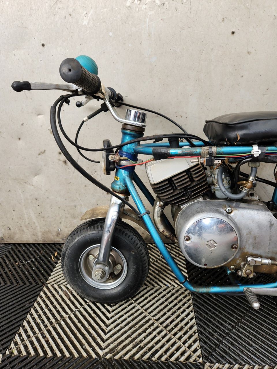 SUZUKI POCKET BIKE 4
