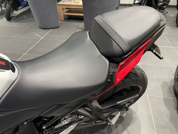SUZUKI GSX-S 950 4