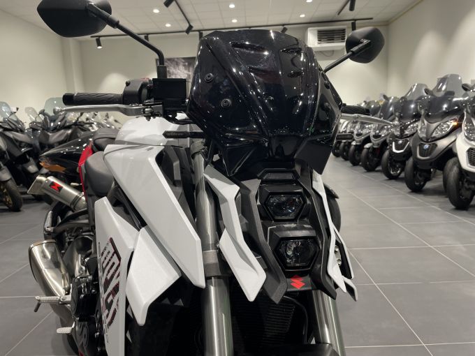 SUZUKI GSX-S 950 4