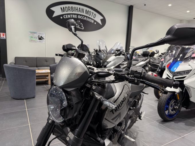 TRIUMPH TRIDENT 660 4