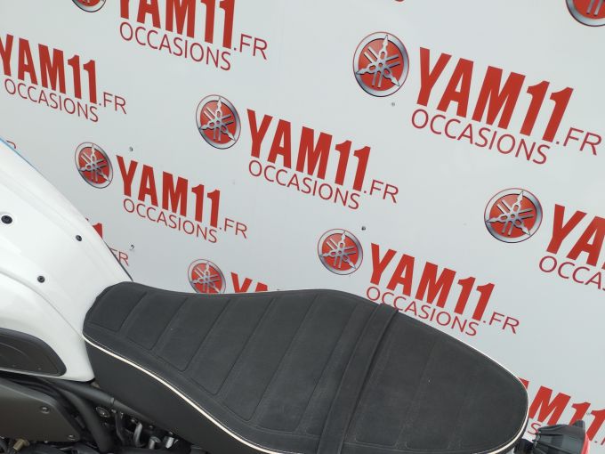 YAMAHA XSR 700 ABS 4