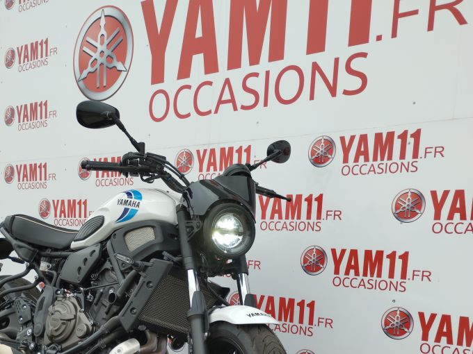 YAMAHA XSR 700 ABS 4