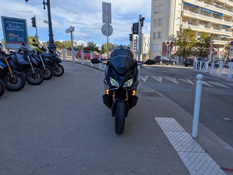 HONDA NSS FORZA 750 4