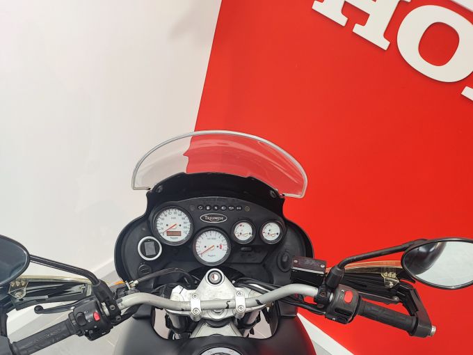 TRIUMPH TIGER 955 4