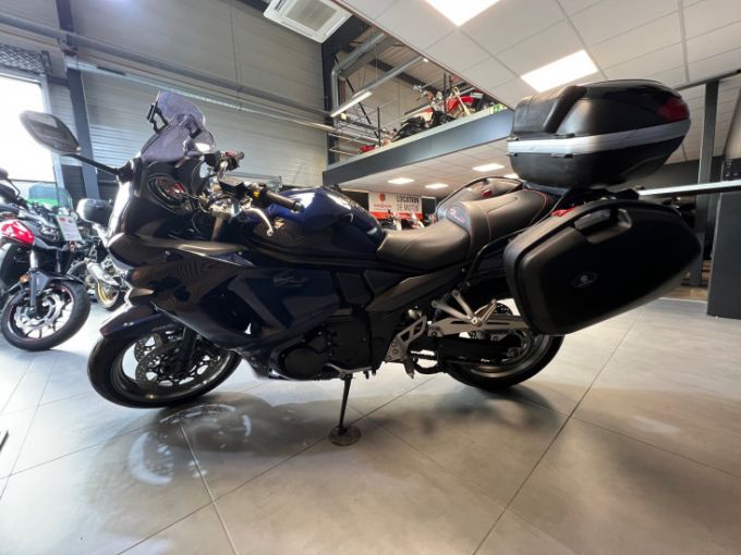 SUZUKI GSX FA 1250 4
