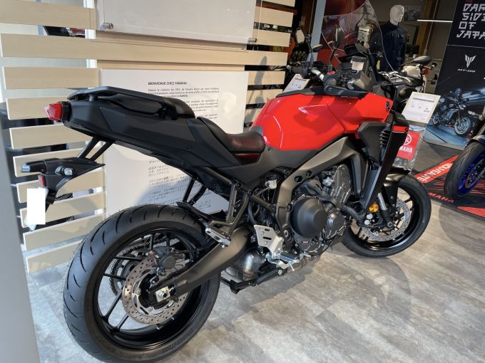 YAMAHA TRACER 9 Y-AMT 4