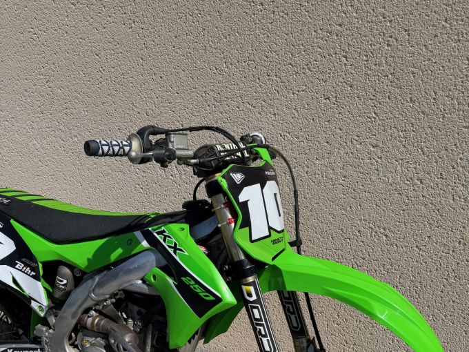 KAWASAKI KXF 250 4