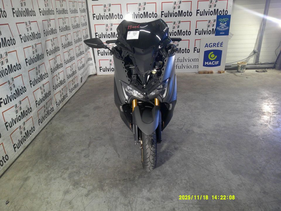 YAMAHA XP T-MAX 560 4