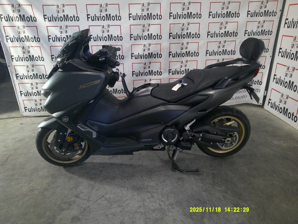 YAMAHA XP T-MAX 560 4