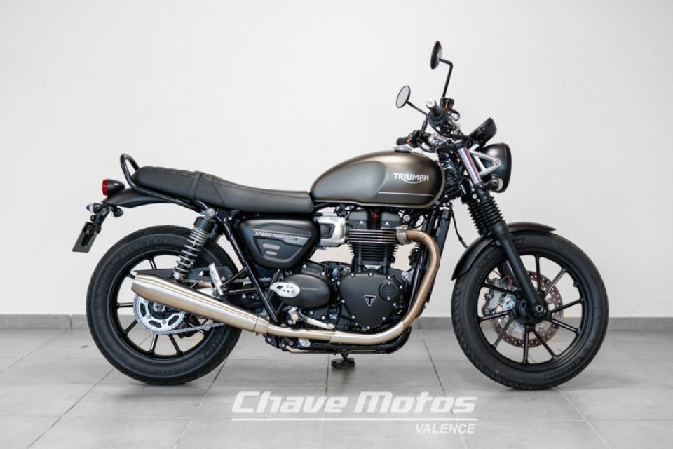 TRIUMPH SPEED TWIN 900 4
