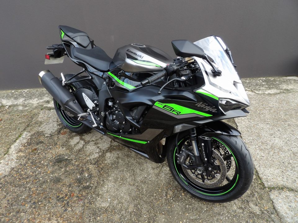 KAWASAKI ZX-6R 636 4