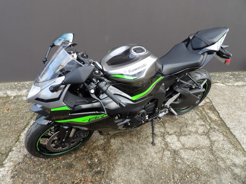 KAWASAKI ZX-6R 636 4