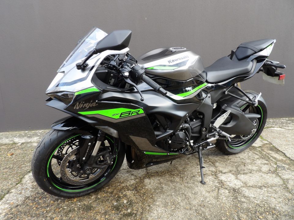 KAWASAKI ZX-6R 636 4