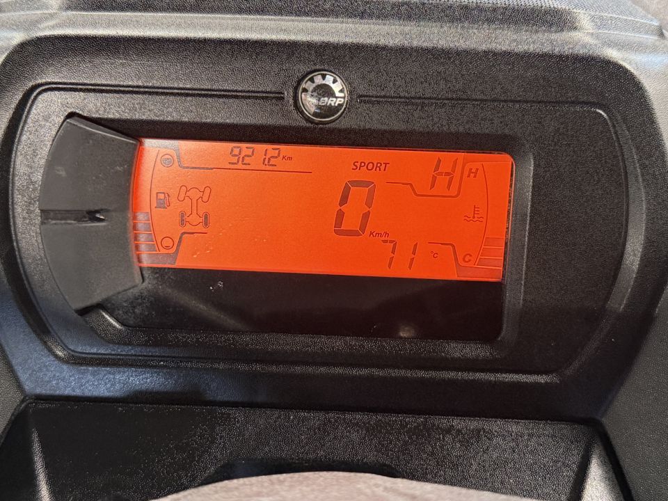 CAN-AM OUTLANDER DPS 700 T 4