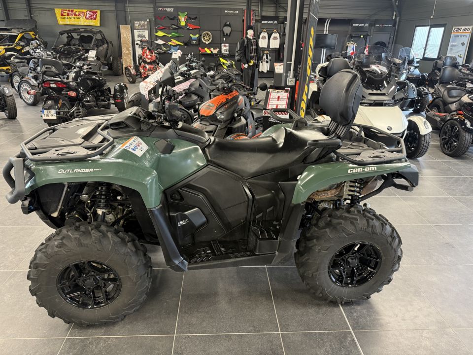 CAN-AM OUTLANDER DPS 700 T 4