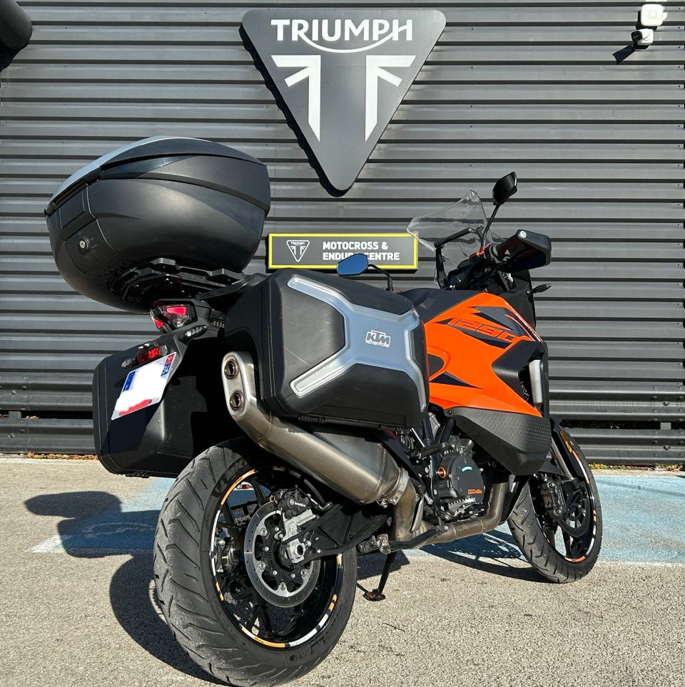 KTM 1290 SUPER ADVENTURE S 4