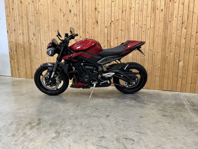 TRIUMPH STREET TRIPLE 765 RS 4
