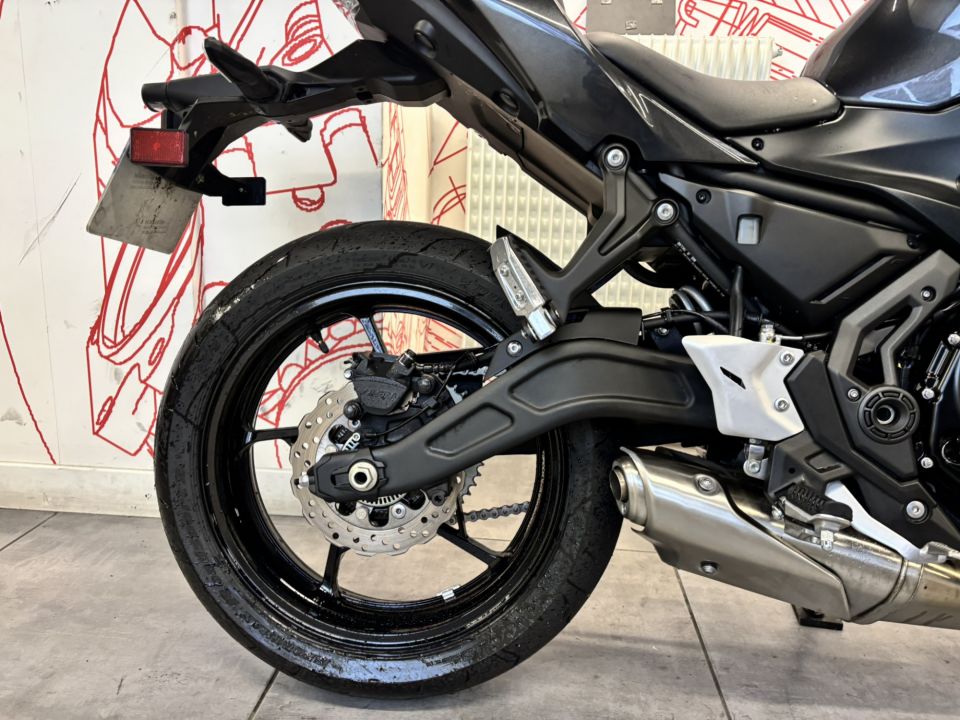 KAWASAKI NINJA 650 4