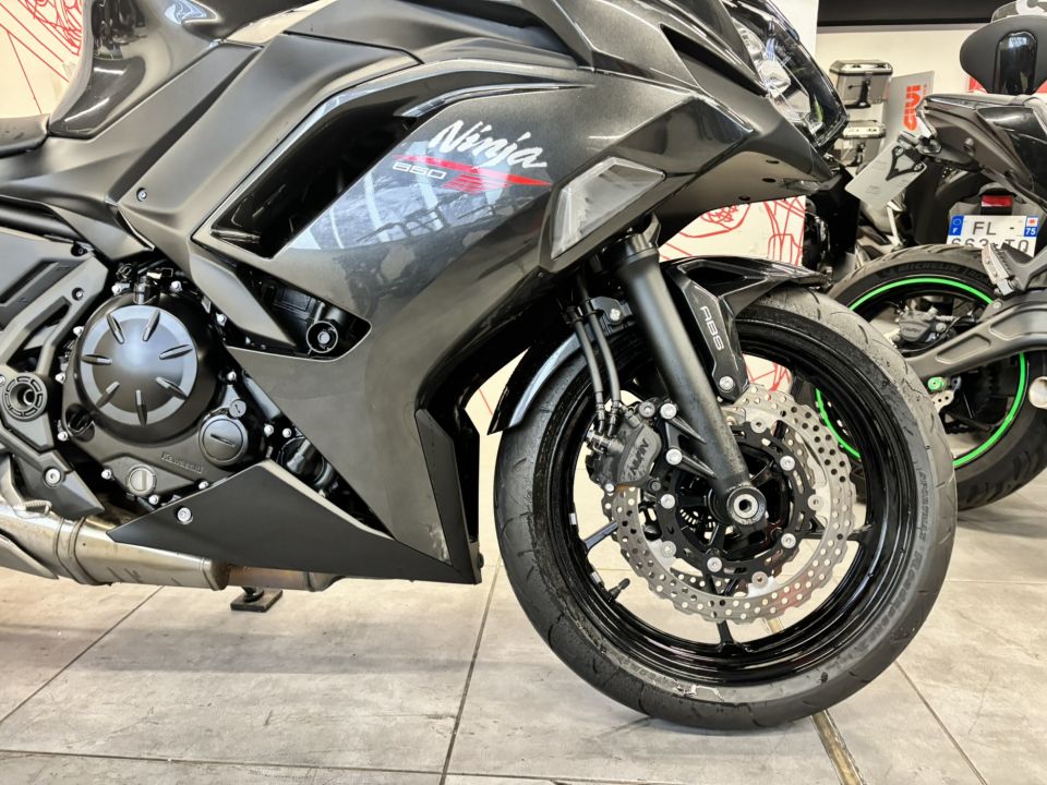 KAWASAKI NINJA 650 4