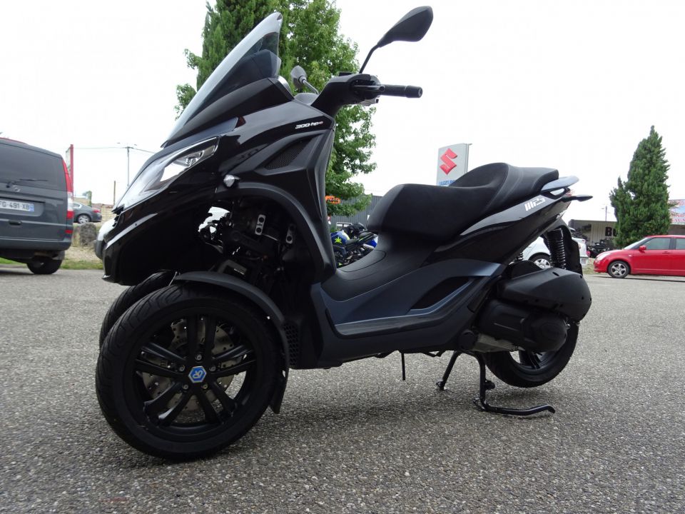 PIAGGIO MP3 300 HPE 4