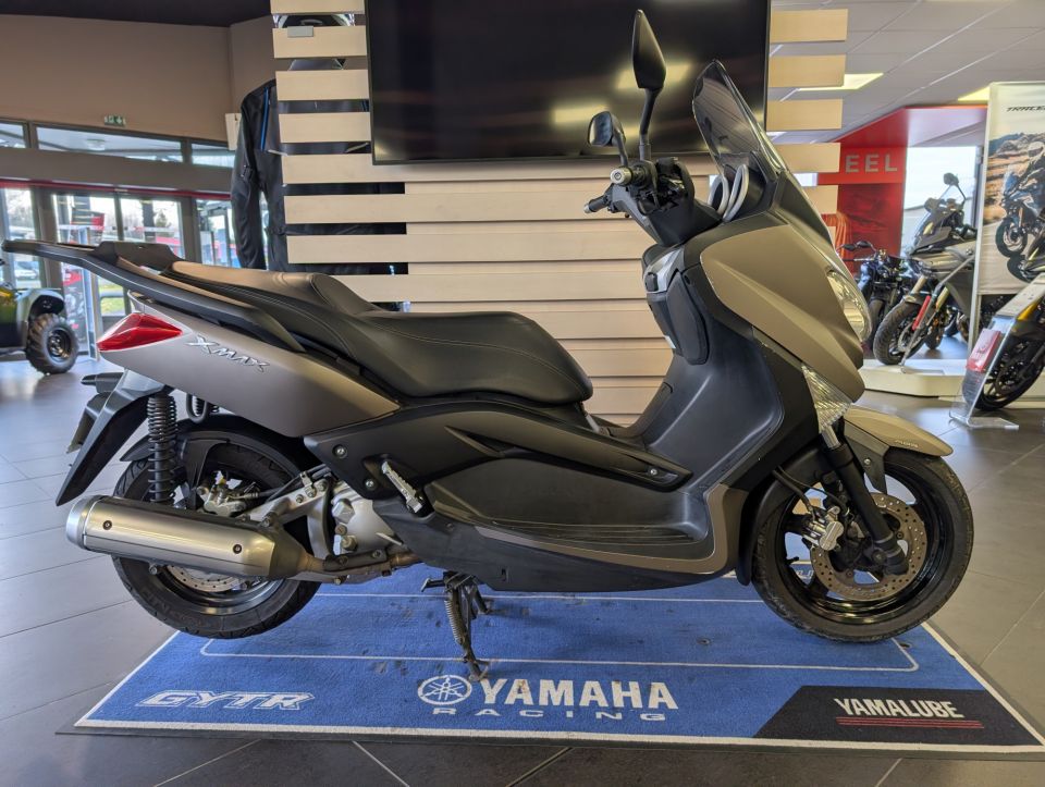YAMAHA X-MAX 250 4