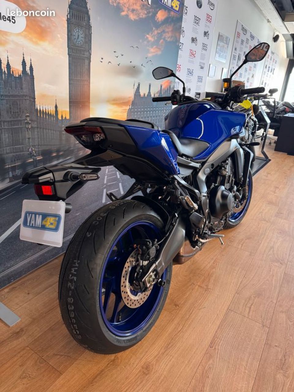 YAMAHA MT-09 4
