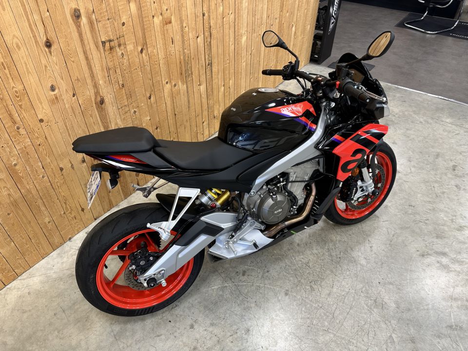 APRILIA TUONO 660 FACTORY 4