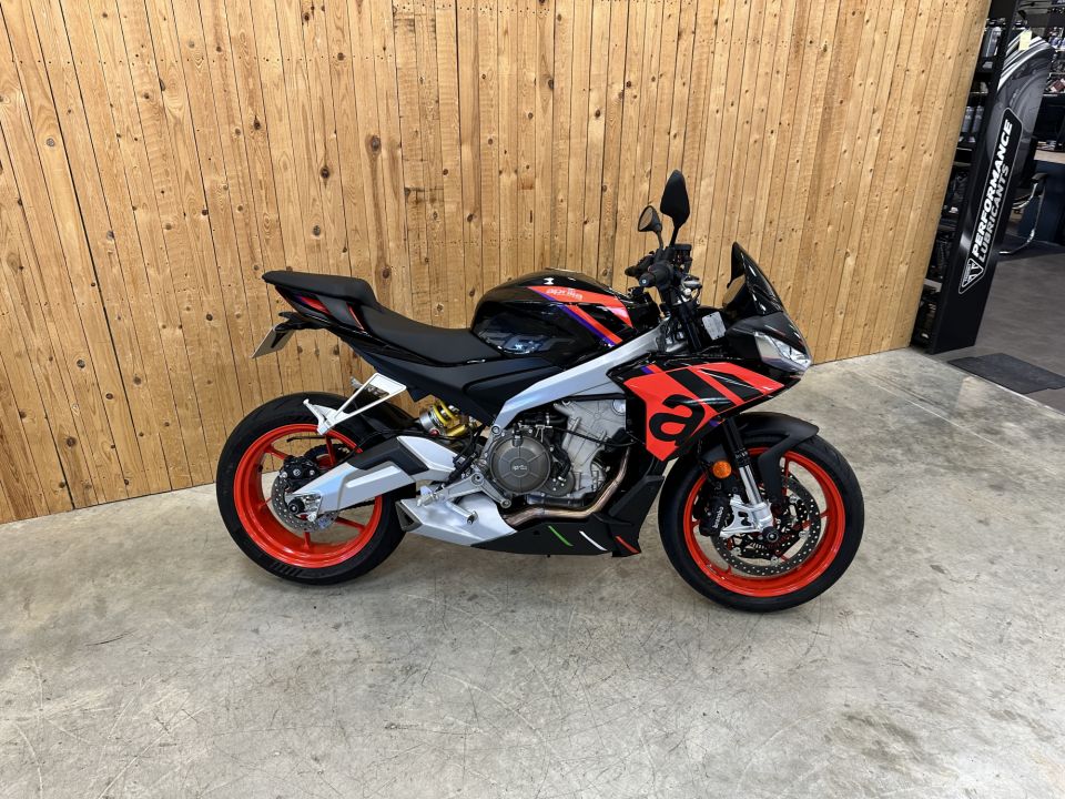 APRILIA TUONO 660 FACTORY 4