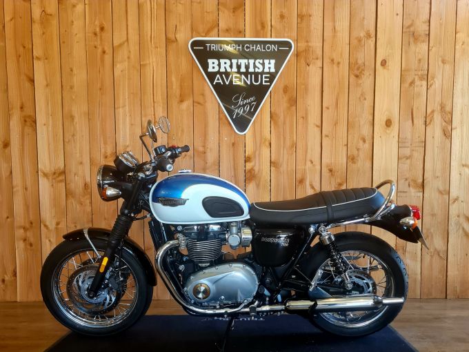 TRIUMPH BONNEVILLE T120 4