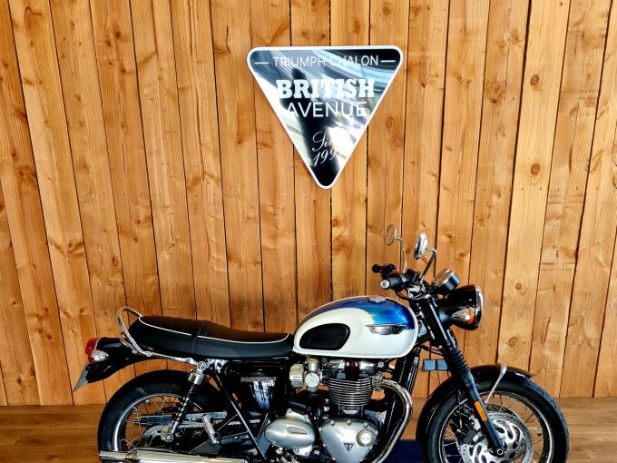 TRIUMPH BONNEVILLE T120 4