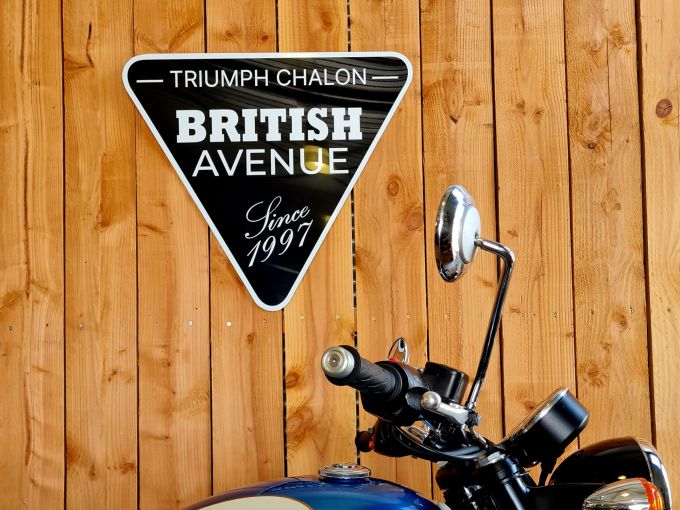 TRIUMPH BONNEVILLE T120 4