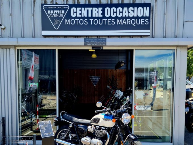 TRIUMPH BONNEVILLE T120 4