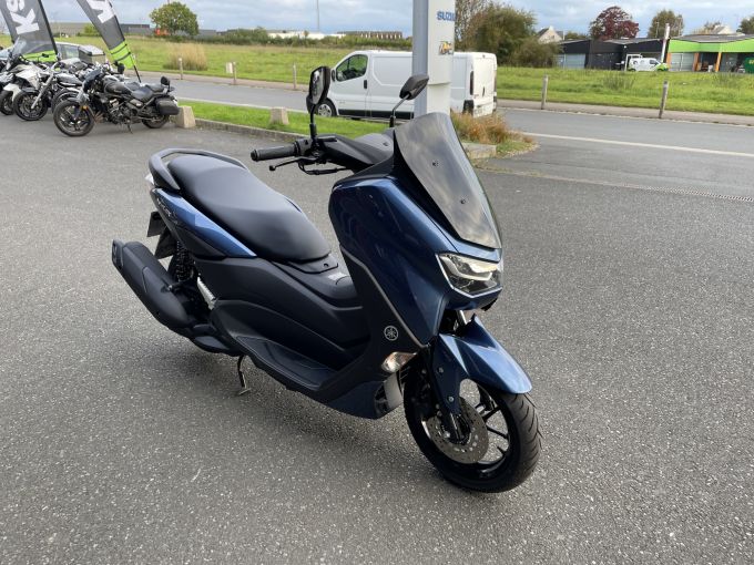 YAMAHA NMAX 125 4