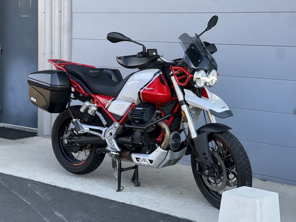 MOTO GUZZI V85 TT 850 4