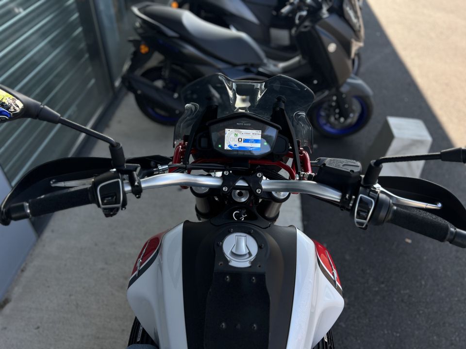 MOTO GUZZI V85 TT 850 4