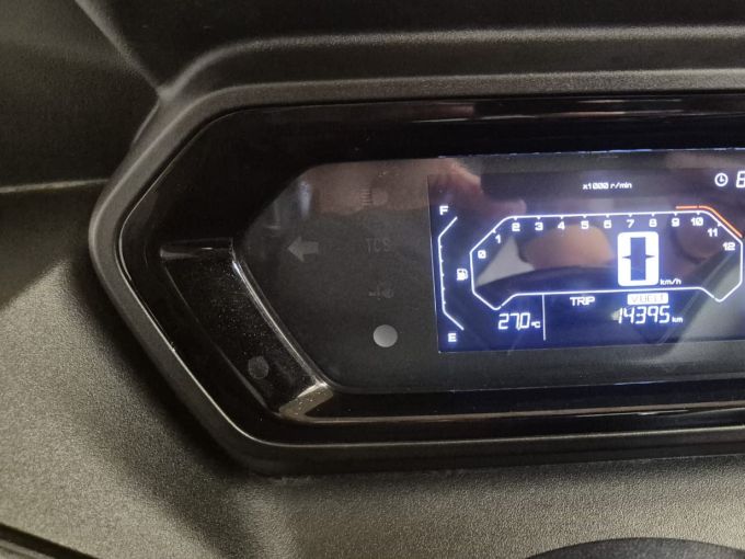 YAMAHA XMAX 300 4