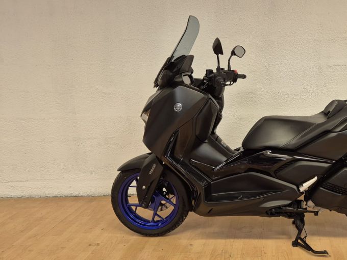 YAMAHA XMAX 300 4