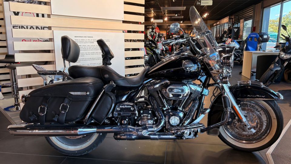 HARLEY-DAVIDSON TOURING ROAD KING 1584 CLASSIC 4