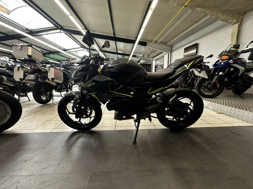 KAWASAKI Z-125 4