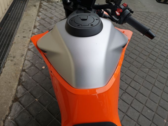 KTM 1290 SUPER DUKE R EVO 4